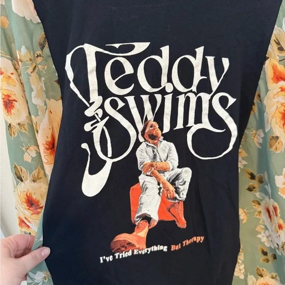 Custom Teddy Swims Concert Tee with Floral Kimono Sleeves - Picture 4 of 6